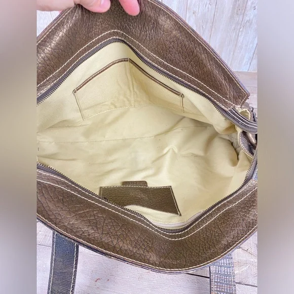 Claudia Firenze Handbag Pewter Metallic Leather Fur Chain Made in Italy - Picture 6 of 16